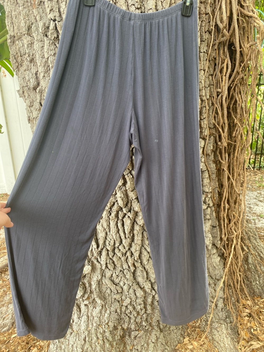 Eberjey Gisele pajama set in a charcoal - Picture 6 of 8
